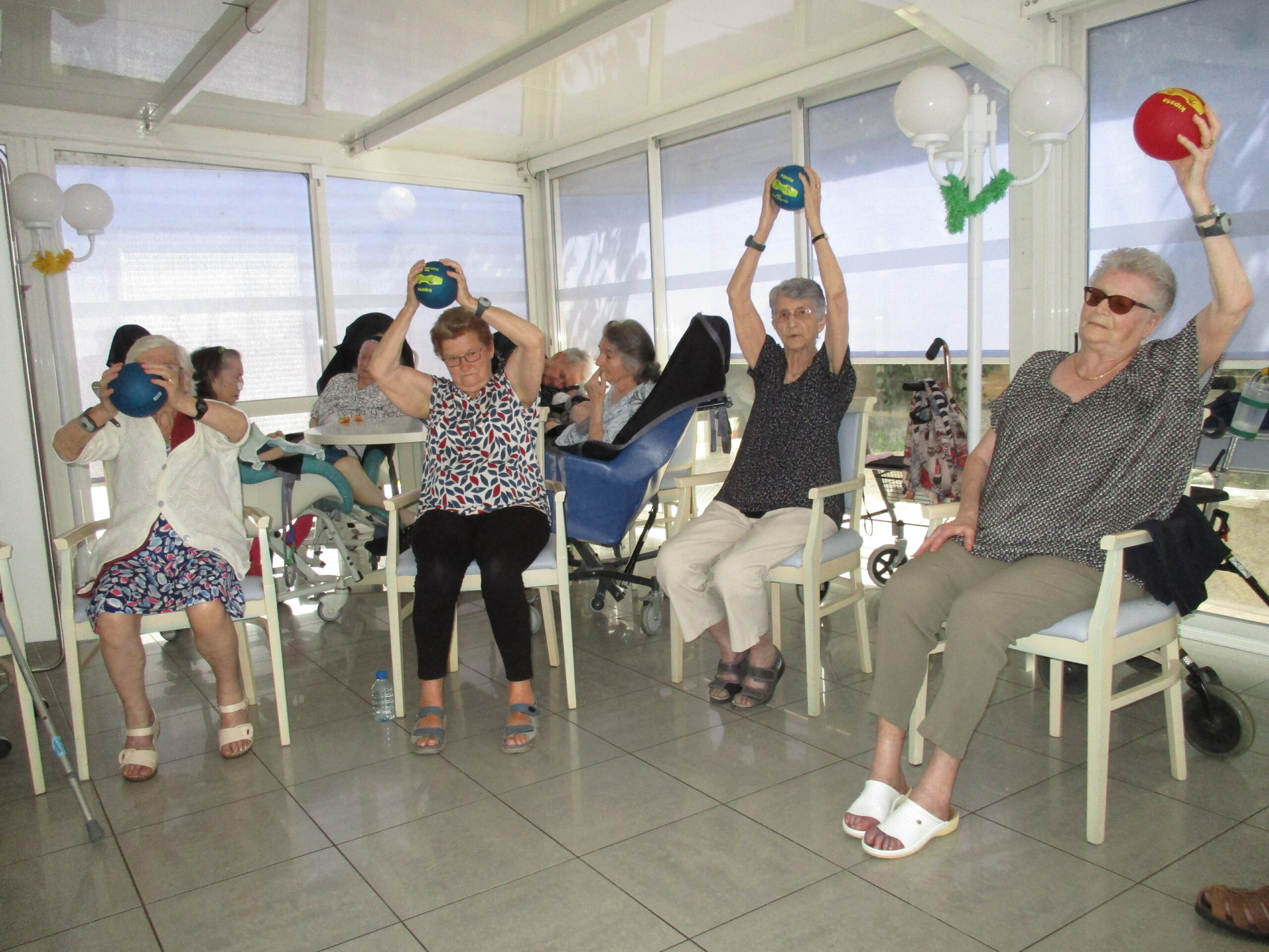 Jeux et activité à l'EHPAD Lo Portanel dans l'Aude